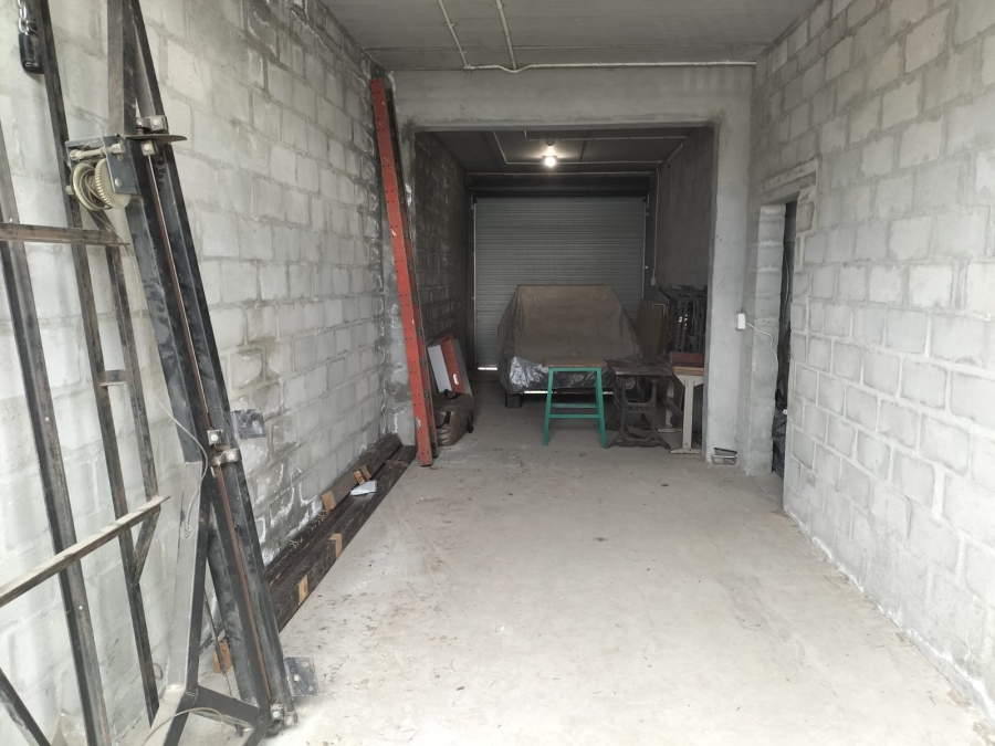 Commercial Property for Sale in Broadlands Western Cape